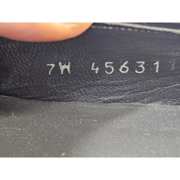 LM‎ Women's 8 Stuart Weitzman Black Open Toe Bow Detail Kitten Heels Pumps Shoes - Picture 5 of 9